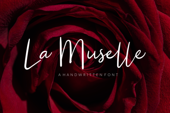 La Muselle: A Script Font for Warm, Creative Branding